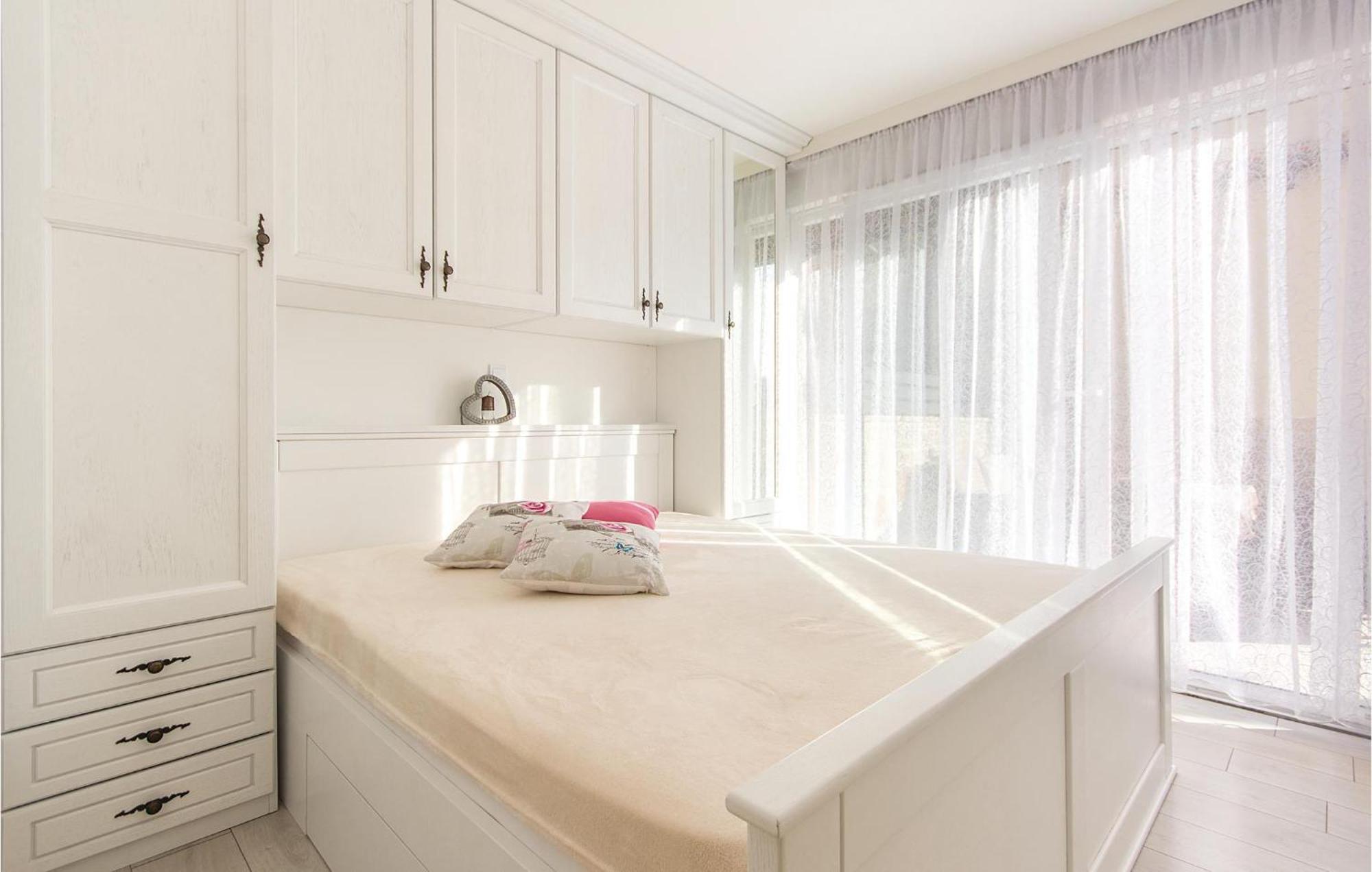 Lovely Apartment In Medulin With Kitchen Екстериор снимка